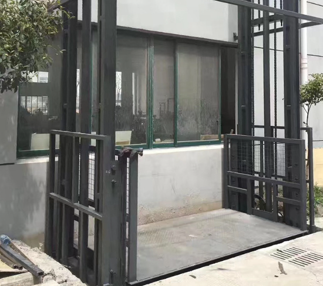 中山导轨式施工升降机助力民生工程提速增效